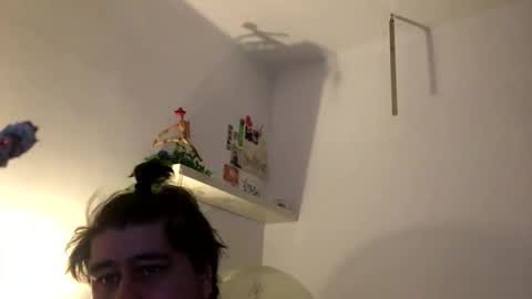 idkwhattowatch online show from October 2025 05:41:02 PM