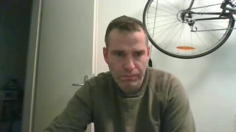 idontknowwhy1 online show from February 2025 04:32:01 PM