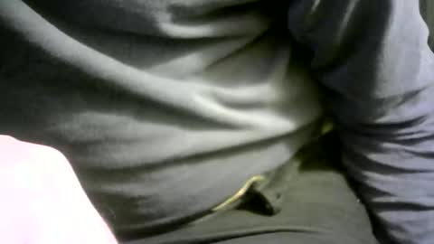 Snapshot of ignoredlittlestloser chatting on November 2025 12:04:02 PM ignoredlittlestloser online show from November 2025 12:04:02 PM