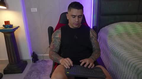 Snapshot of igor_scott chatting on November 2025 01:29:01 AM Igor scott online show from November 2025 01:29:01 AM