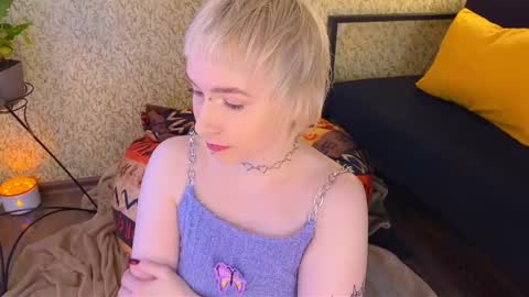 Snapshot of igotuscookies chatting on March 2025 12:11:02 PM Emmy help me reach 100 thumbs up online show from March 2025 12:11:02 PM