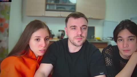 Julia and Mira online show from January 2025 02:35:01 PM