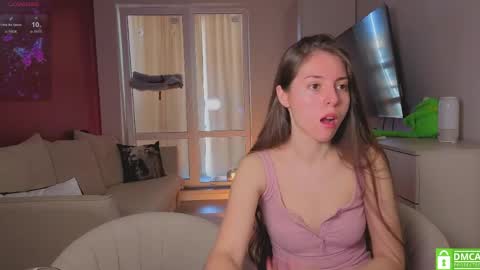 Snapshot of ihavepaws33 chatting on May 2026 05:24:01 AM Julia and Mira online show from May 2026 05:24:01 AM