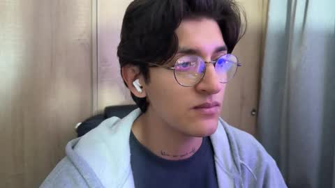 ikyan_nc online show from September 2025 02:46:01 AM