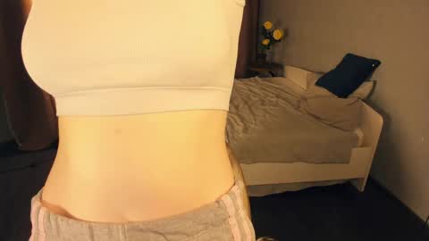 Ilana online show from May 2026 07:42:02 PM