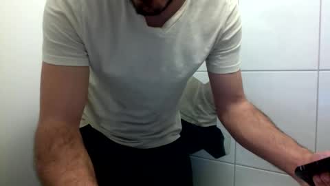 ilcaponero online show from March 2026 10:47:01 PM