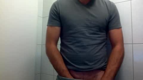 Snapshot of ilcaponero chatting on May 2026 09:54:01 PM ilcaponero online show from May 2026 09:54:01 PM