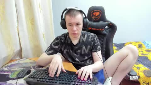 iliaskris online show from October 2025 03:44:02 PM