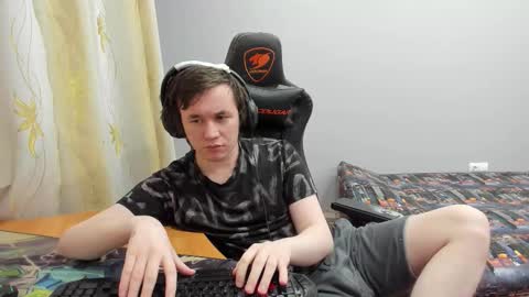 iliaskris online show from March 2026 12:37:01 AM