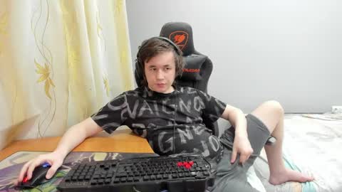 iliaskris online show from April 2026 10:10:02 PM