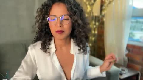 Kloe online show from December 2024 10:23:01 PM