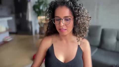 Kloe online show from February 2025 08:59:02 PM