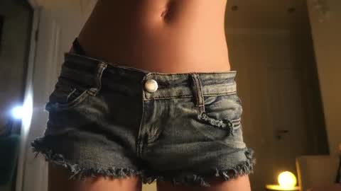 Snapshot of illona_harriss chatting on March 2026 04:34:01 PM illona_harriss online show from March 2026 04:34:01 PM