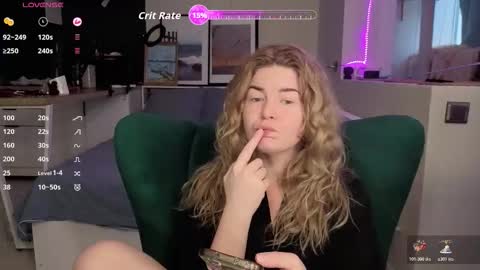 Snapshot of illuminea chatting on December 2025 06:33:01 AM Jenny online show from December 2025 06:33:01 AM