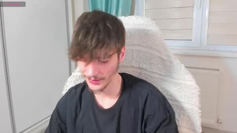 Snapshot of illusions888 chatting on February 2025 04:32:01 PM D-Illusion online show from February 2025 04:32:01 PM