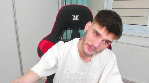 Snapshot of illusions888 chatting on March 2025 06:32:01 PM D-Illusion online show from March 2025 06:32:01 PM