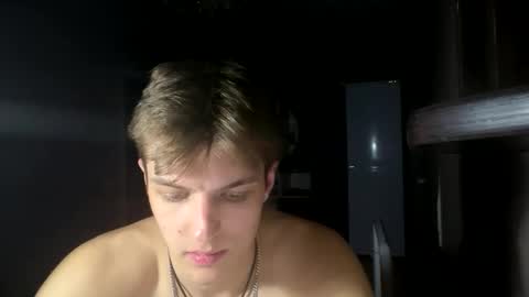 ilyahrr online show from March 2026 10:38:01 PM