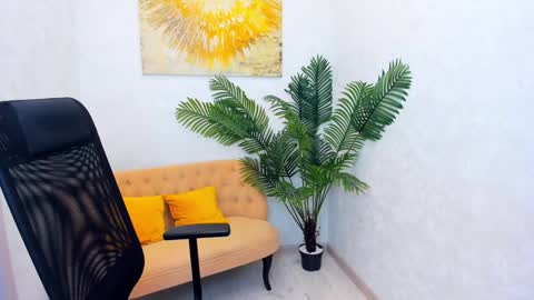 Roxy online show from January 2025 09:37:01 PM