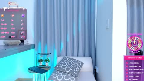  LUCY online show from December 2024 10:16:01 PM