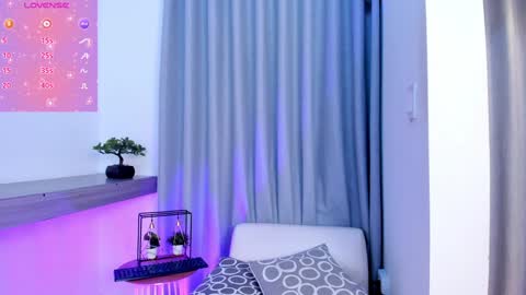  LUCY online show from January 2025 01:54:01 AM