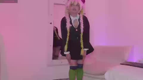 aurora online show from September 2025 09:04:02 PM