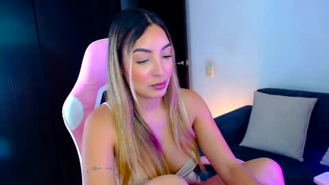 Grecia online show from April 2026 11:50:01 PM