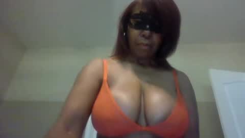 weet exy Cougar online show from May 2026 01:18:01 PM