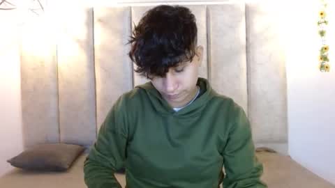 milan online show from October 2025 03:38:02 AM