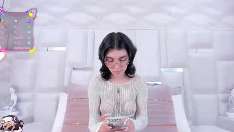 Snapshot of im_molly_angel chatting on September 2025 08:22:02 PM Moly online show from September 2025 08:22:02 PM