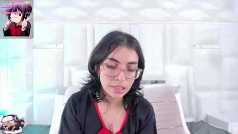 Snapshot of im_molly_angel chatting on November 2025 09:03:02 PM Moly online show from November 2025 09:03:02 PM