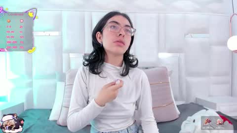 Snapshot of im_molly_angel chatting on November 2025 01:33:02 PM Moly online show from November 2025 01:33:02 PM