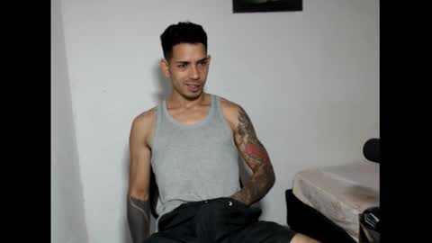 im_taylor24 online show from December 2025 10:30:02 PM