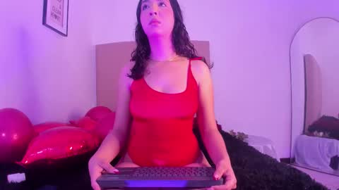 im tiffany  online show from February 2026 04:41:01 AM