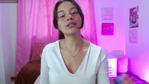 im_tulipan online show from April 2026 10:21:02 PM