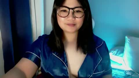 Snapshot of im_ur_cutiewife chatting on October 2025 07:30:02 PM cherryl online show from October 2025 07:30:02 PM