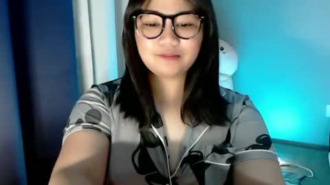 Snapshot of im_ur_cutiewife chatting on October 2025 02:15:01 AM cherryl online show from October 2025 02:15:01 AM