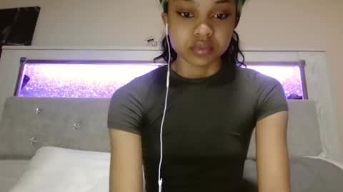 scarlett amour online show from January 2025 03:20:01 AM