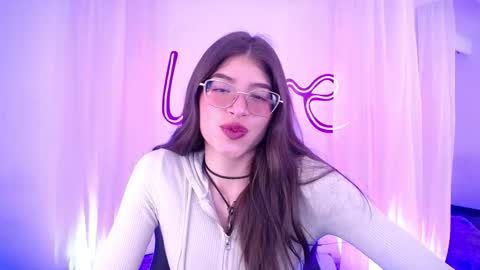 Chloe online show from October 2025 09:27:02 PM