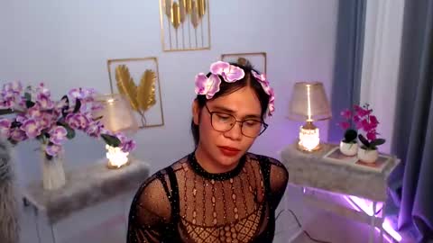 Snapshot of imdestined_foryou chatting on December 2024 03:25:02 AM Ashley online show from December 2024 03:25:02 AM