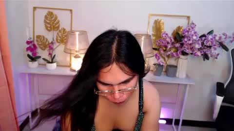 Snapshot of imdestined_foryou chatting on January 2025 11:14:01 PM Ashley online show from January 2025 11:14:01 PM