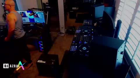 DJ Azra online show from December 2025 04:36:02 PM
