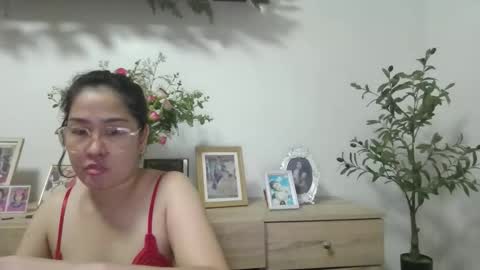 Immaculate02 online show from May 2026 07:48:01 AM