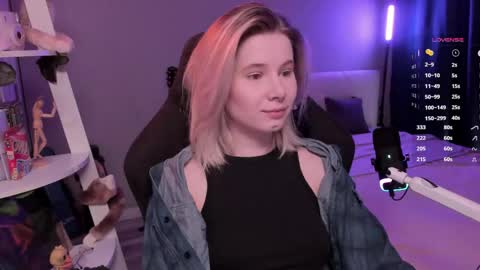 Mia online show from April 2026 11:01:02 AM