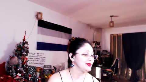 Snapshot of imperatrizasado chatting on January 2025 10:07:02 PM Empress online show from January 2025 10:07:02 PM