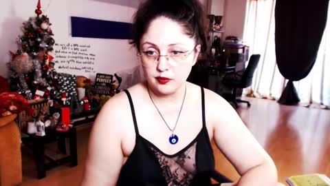 Snapshot of imperatrizasado chatting on January 2025 01:47:01 PM Empress online show from January 2025 01:47:01 PM