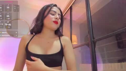 Snapshot of imsofia_dy chatting on June 2026 12:43:02 AM imsofia_dy online show from June 2026 12:43:02 AM