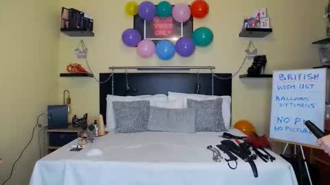 Snapshot of inannalove chatting on October 2025 09:50:02 AM inannalove online show from October 2025 09:50:02 AM