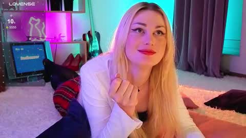  Dina  Help me reach 100 likes  online show from February 2026 07:10:01 PM