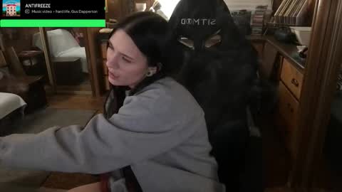 Carter online show from December 2025 05:34:02 AM