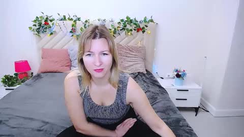 incredible_ariela online show from October 2025 06:57:01 AM